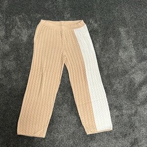 Reuben Oliver Two Toned Cable Knit Pants in Excellent Condition
